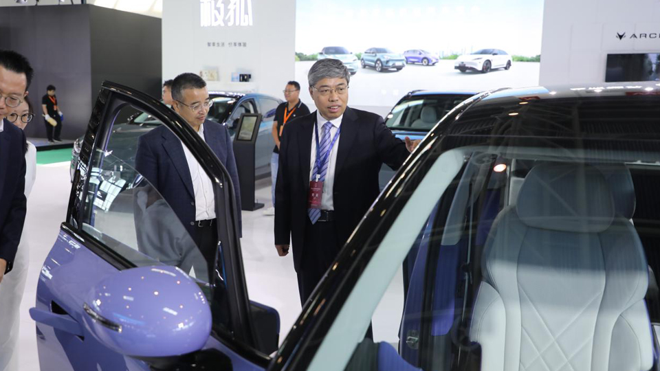 北汽集團亮相世界智能網聯汽車大會 聚焦應用場景打造智能網聯專屬方案